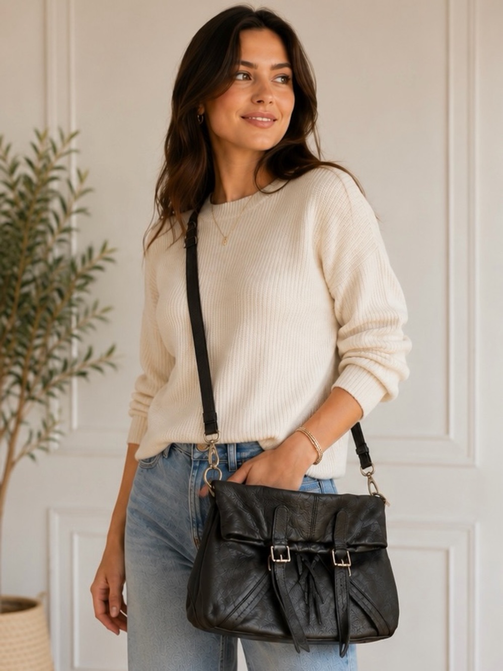 LAURA DI MAGGIO - Versatile Elegant Black Leather Tote Bag (excellent condition)